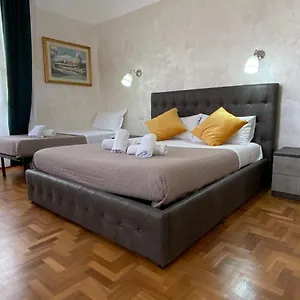 Cavour 44616 Roma